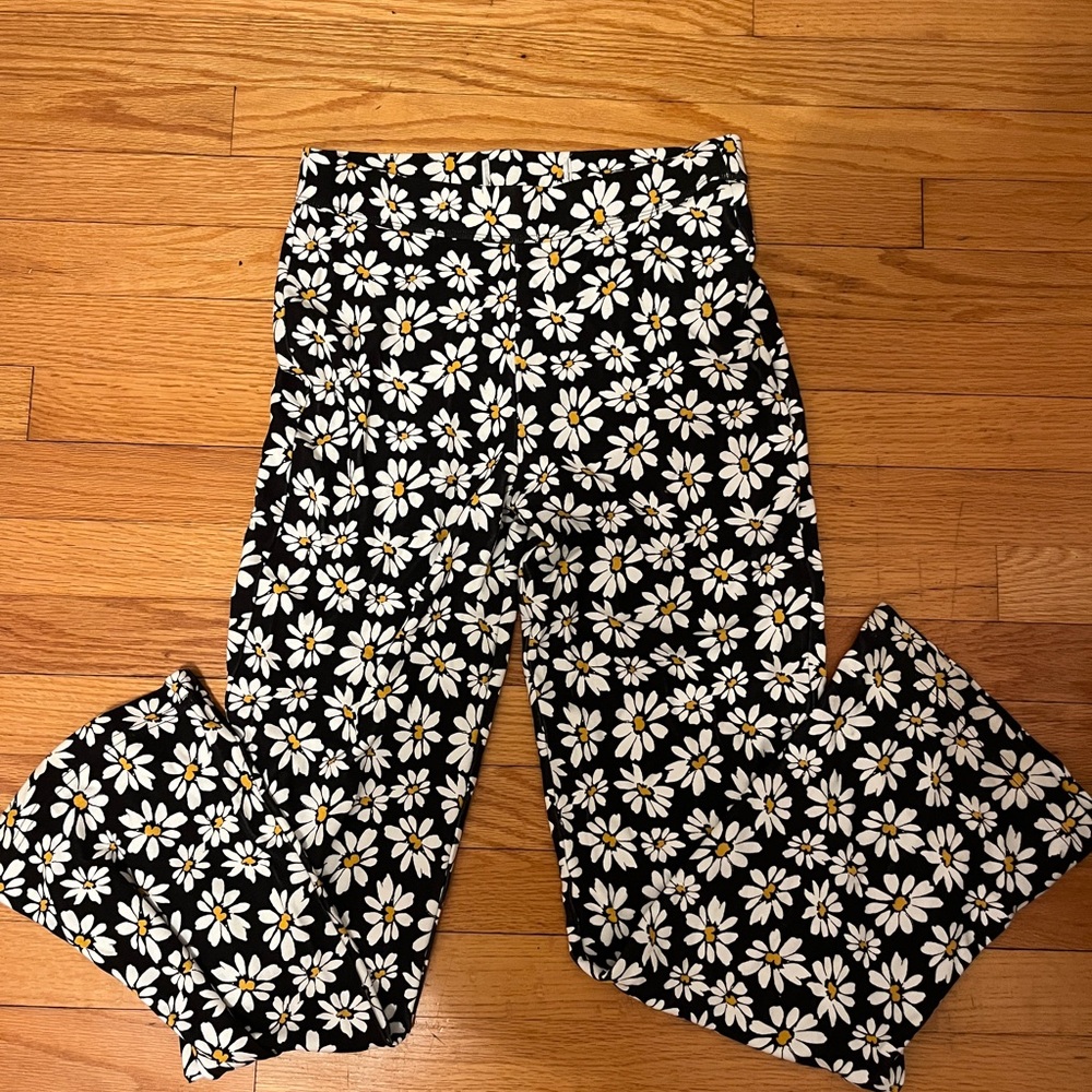 Floral Bottoms - Black and White